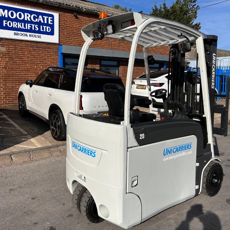 Unicarrier JAEINIL18Q 1800KG Electric Forklift Truck