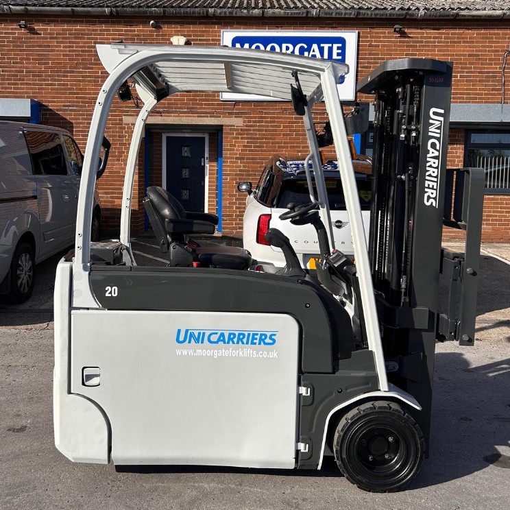 Unicarrier JAEINIL18Q 1800KG Electric Forklift Truck